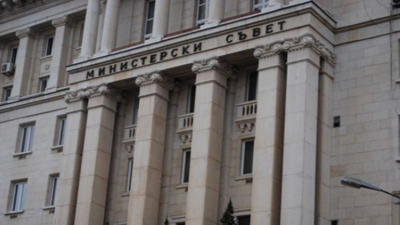 Правителството отпуска средства за безплатен транспорт на украински ученици